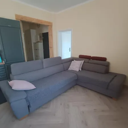 Park Apartment
